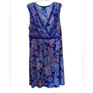 I•N•C  international concepts WOMAN dress.
BIN # 10